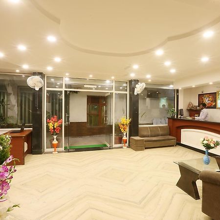 Hotel Katra Residency Kültér fotó