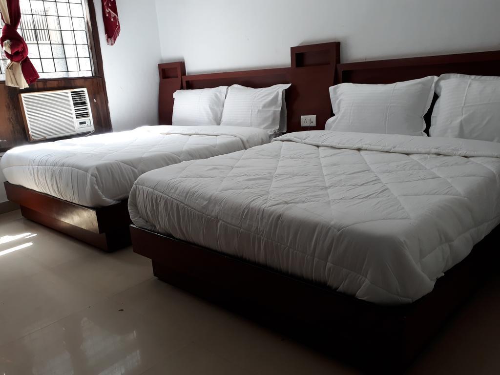 Hotel Katra Residency Kültér fotó