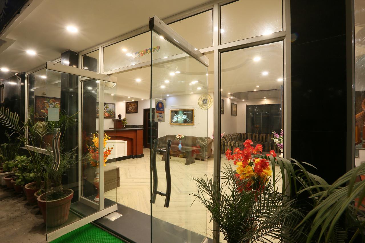 Hotel Katra Residency Kültér fotó