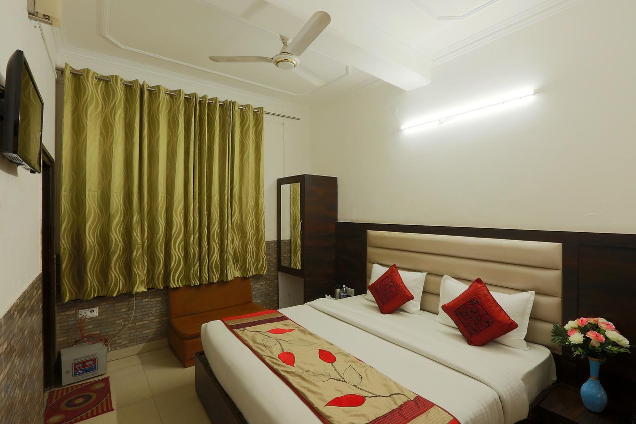 Hotel Katra Residency Kültér fotó
