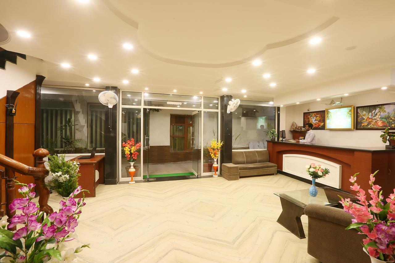 Hotel Katra Residency Kültér fotó