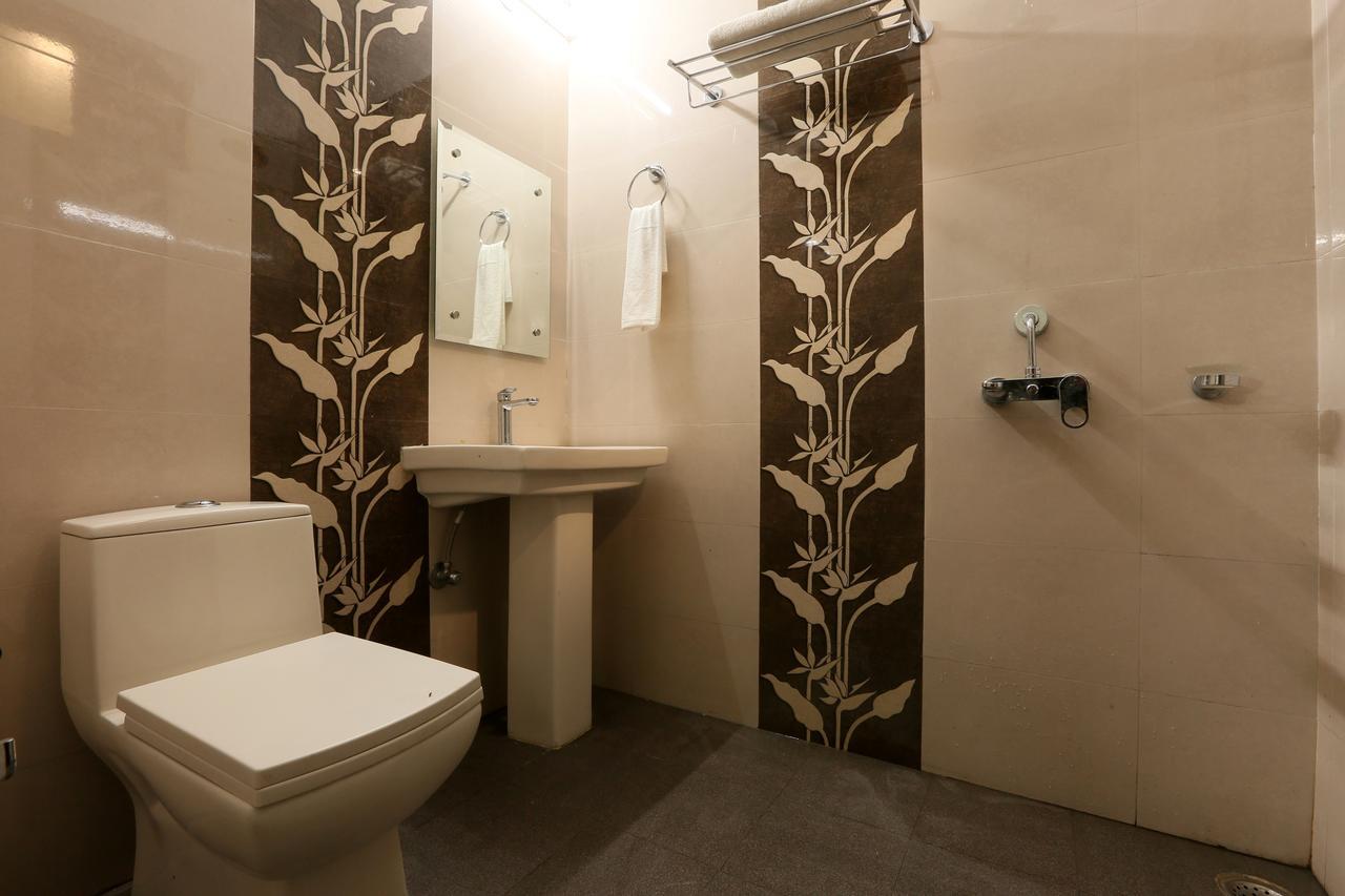 Hotel Katra Residency Kültér fotó